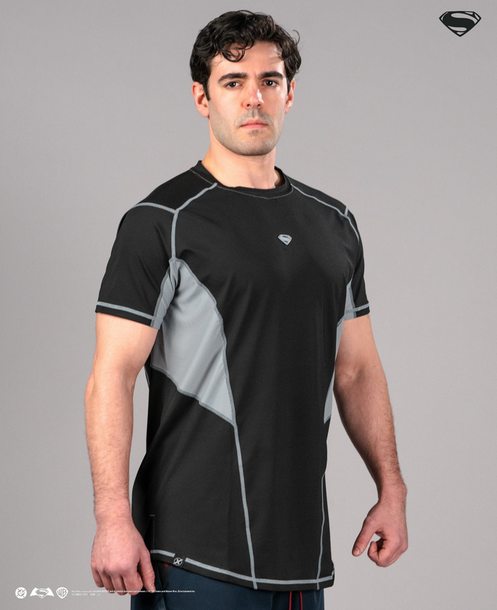 SUPERMAN Performance Short Sleeve - Regeneration Black